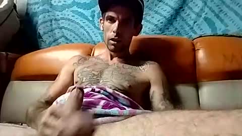 Snapshot of prettyboytatted69 chatting on 10.18.25 Prettyslangin69 FYPM online show from 10.18.25