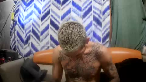 Prettyslangin69 FYPM online show from 12.14.25