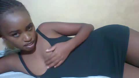 prettycarl_2 online show from 01.23.25