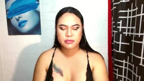 prettydiannara online show from 10.18.25