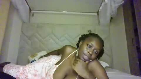 prettydulce online show from 04.13.26