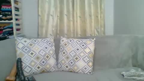 PrettyEla online show from 04.25.26