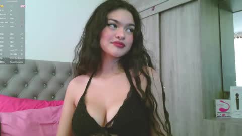 Emma  online show from 02.09.25