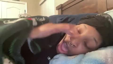 Snapshot of prettyfacefemale chatting on 02.18.26 prettyfacefemale online show from 02.18.26