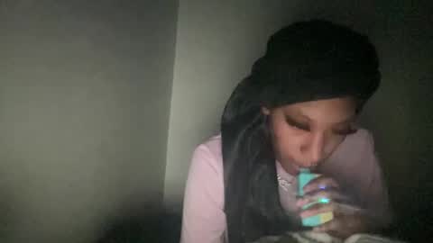 Snapshot of prettyfacefemale chatting on 02.21.26 prettyfacefemale online show from 02.21.26