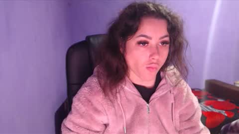 prettyjulliette online show from 12.29.24