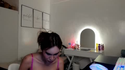 Snapshot of prettylittlesuckerr chatting on 02.06.25 Jovill Mays online show from 02.06.25