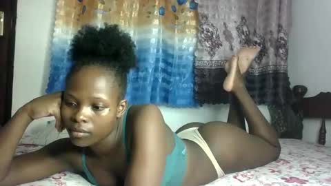 Snapshot of prettymelly_ chatting on 01.22.25 Melly online show from 01.22.25