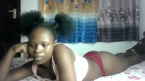 Snapshot of prettymelly_ chatting on 02.03.25 Melly online show from 02.03.25
