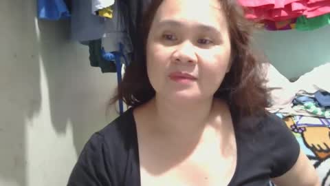 Snapshot of prettynhing chatting on 01.27.25 Nhing online show from 01.27.25