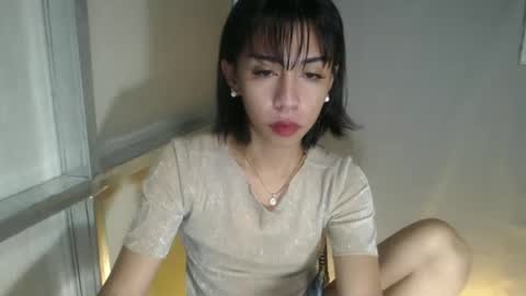 Snapshot of prettyodette chatting on 09.25.25 Odette online show from 09.25.25