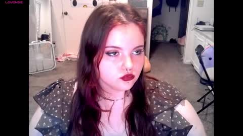 pretttypearl online show from 09.09.25