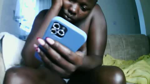 prettyreen online show from 10.10.25