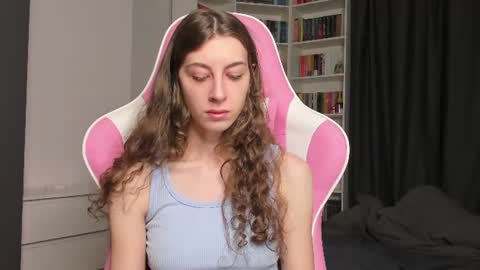 Snapshot of prettysomething chatting on 07.14.26 Sophie next stream will be at Monday i will wait you guys online show from 07.14.26