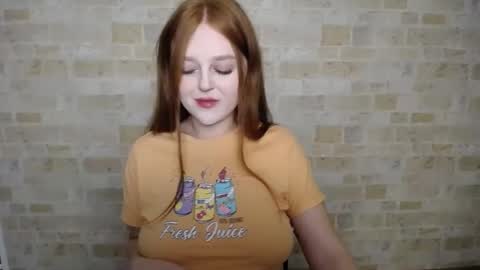 Snapshot of prettyvalerii_ chatting on 02.06.25 Valeri online show from 02.06.25