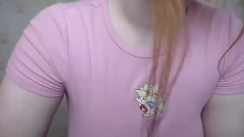 Snapshot of prettyvalerii_ chatting on 05.15.26 Valeri online show from 05.15.26