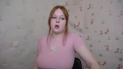 Snapshot of prettyvalerii_ chatting on 05.25.26 Valeri online show from 05.25.26