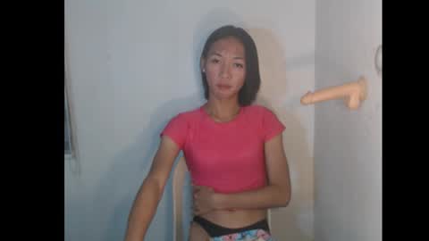 Snapshot of prettyvexana chatting on 09.18.25 Vexana online show from 09.18.25