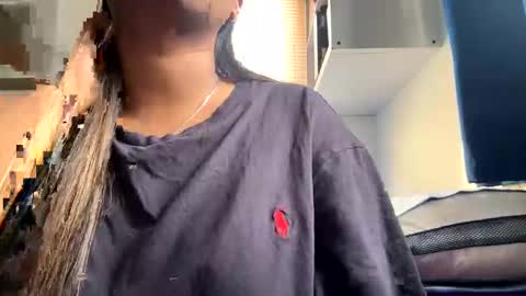 prettyyalisha online show from 04.15.26