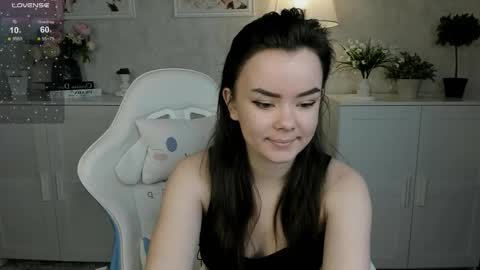 Kitty online show from 10.13.25