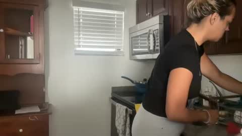 prettyyykittyyy22 online show from 09.23.25