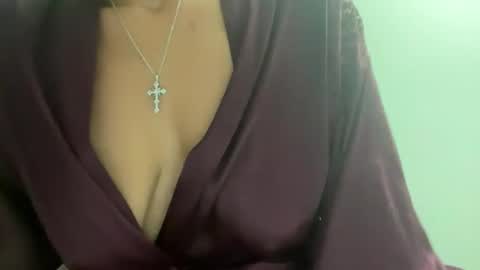 prettyyykittyyy22 online show from 12.19.25