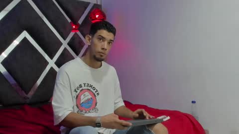 prince_arthur77 online show from 12.13.24