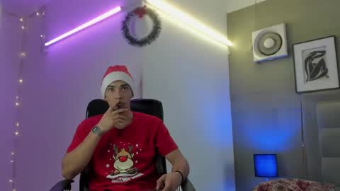 prince_arthur77 online show from 12.15.24