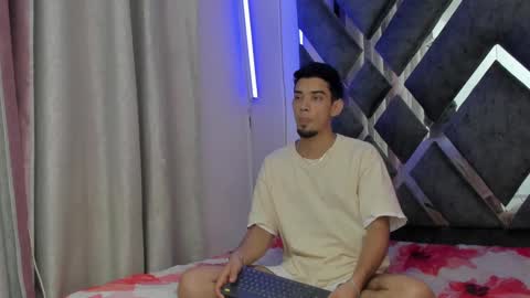 prince_arthur77 online show from 12.23.24