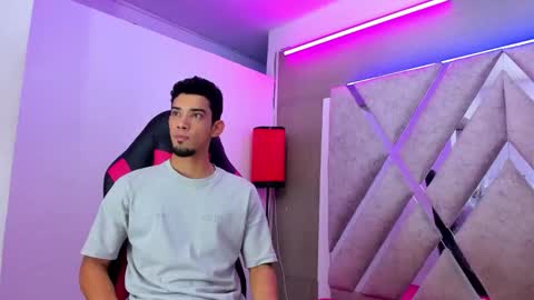 prince_arthur77 online show from 10.17.25