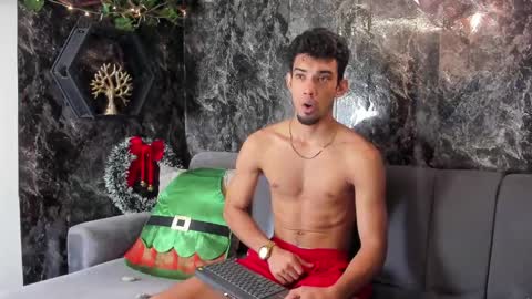 prince_arthur77 online show from 11.11.25