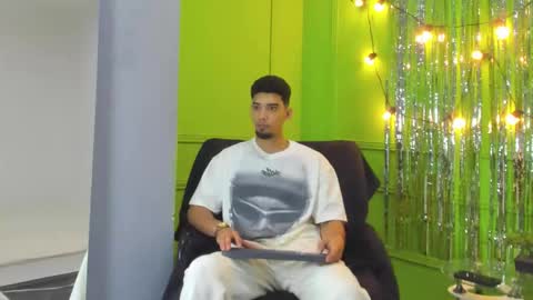 prince_arthur77 online show from 03.29.26