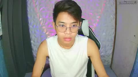 Snapshot of prince_harrison chatting on 10.17.25 prince_harrison online show from 10.17.25