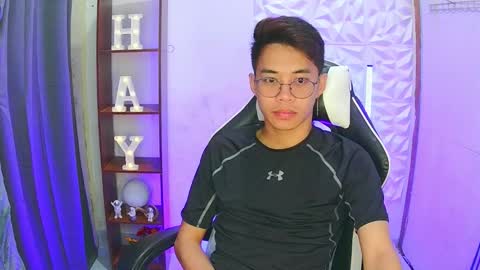 Snapshot of prince_harrison chatting on 10.31.25 prince_harrison online show from 10.31.25