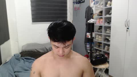 Snapshot of princeadrianx chatting on 05.05.26 Prince Adrian online show from 05.05.26