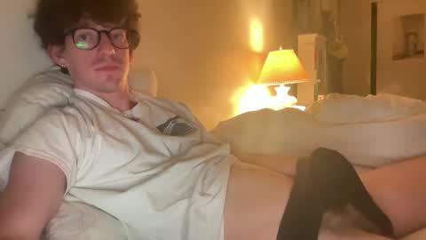 Snapshot of princespeaches chatting on 09.27.25 Peaches online show from 09.27.25