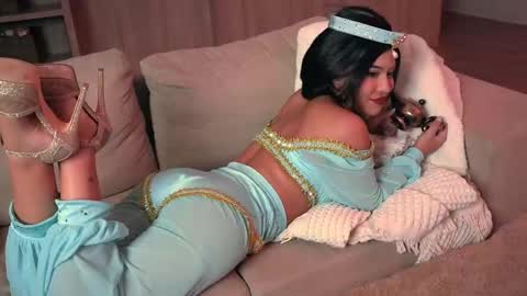 Snapshot of princess_and_papi chatting on 10.24.25 princess_and_papi online show from 10.24.25