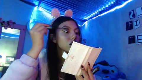 Snapshot of princess_elia chatting on 10.19.25  Elia  online show from 10.19.25