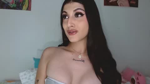 Snapshot of princess_ofyourdreams chatting on 02.08.26 Sophie online show from 02.08.26