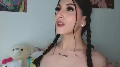 Sophie online show from 03.20.26