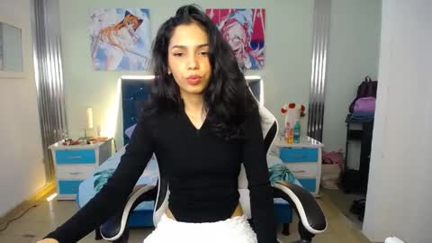 princess_skinny18 online show from 06.01.26
