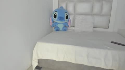 Snapshot of princess_tokyo_ chatting on 11.05.25 princess_tokyo_ online show from 11.05.25