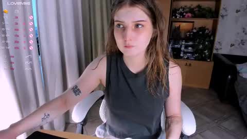 Snapshot of princessaalicc chatting on 09.11.25 princessaalicc online show from 09.11.25