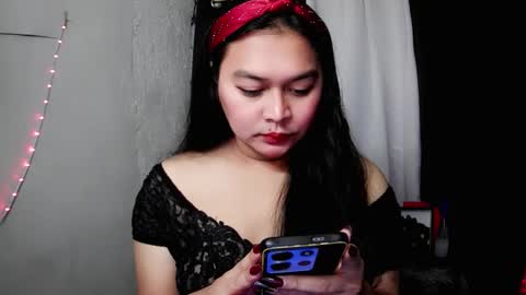 Snapshot of princessaimi69 chatting on 12.15.25 Aimi online show from 12.15.25