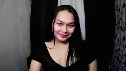 Snapshot of princessaimi69 chatting on 12.19.25 Aimi online show from 12.19.25