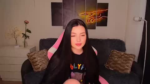 princessamira1 online show from 02.16.25