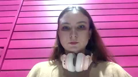Annie Violet online show from 11.22.25