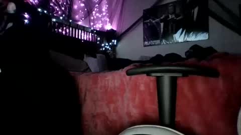 Holly love online show from 10.10.25