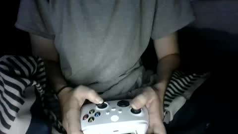 Holly love online show from 11.21.25