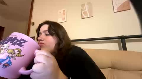 Snapshot of princesslaylaa chatting on 10.17.25 princessviccxo online show from 10.17.25